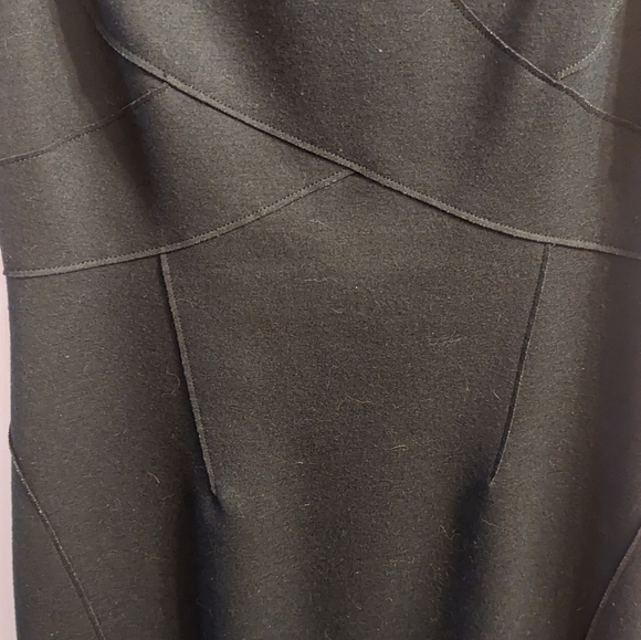 Felted wool body con dress by Elie Tahari - Picture 6 of 7